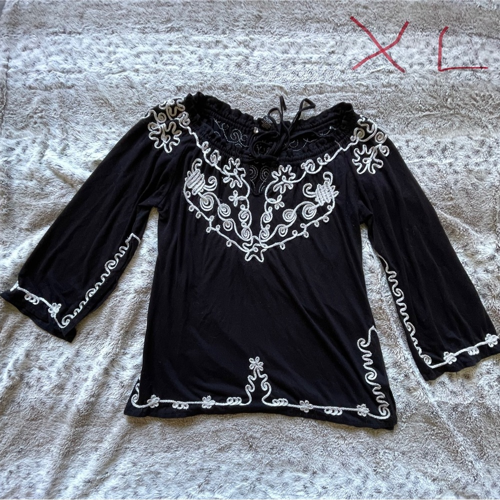 Lauren Michelle Black Top with White Embroidery - XL